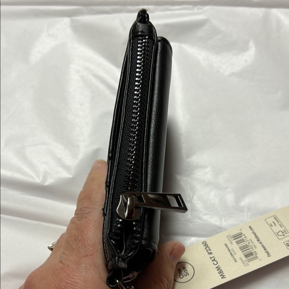 NWT PU leather Black Wallet - Picture 6 of 6